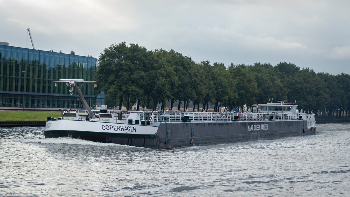 Just a little longer than a year ago AMS started as an operator. We’re proud to announce another milestone as barge number 11 is now added to the fleet! Safe travels to the Copenhagen! 
#AMS #Copenhagen #MaritimeVisionaries #Proud #Number11