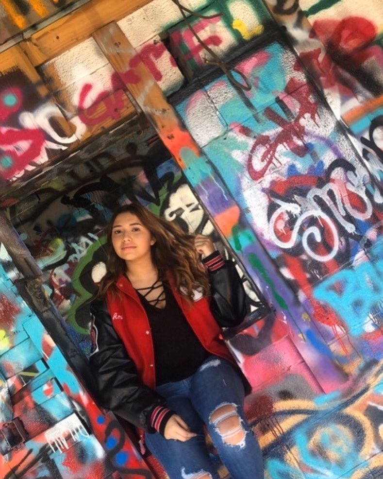 RedArmyBandCHHS's tweet photo. Amethyst Carreon 

#RedArmyBand #Classof2020 #SeniorSpotlight

#CHHS #Longhorns #TTHL #Flute #Fluteloops https://t.co/tTN1btkQTu