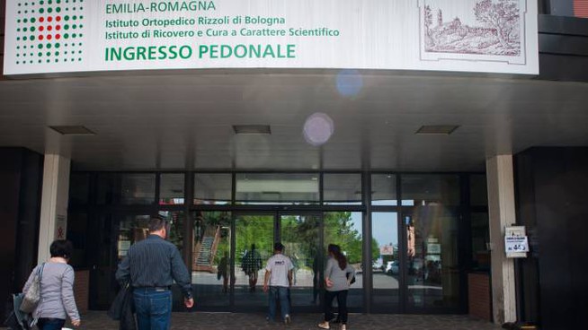 #sanitaER #Coronavirus 100 chiamate in 3 giorni per Help Line malattie rare scheletriche creata da <a href="/ern_bond/">European Reference Network on Rare Bone Diseases</a>  coordinata da <a href="/IRCCS_Rizzoli/">Rizzoli IRCCS</a> <a href="/raffaeledonini/">Raffaele Donini</a> : "Ancora una volta la nostra sanità mette a disposizione competenze e professionalità d'eccellenza"
bit.ly/3bFWROY