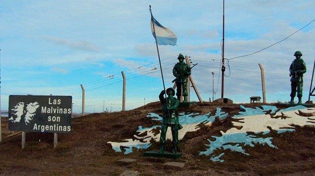 El PJ de El Hoyo “reivindica la Soberanía Argentina sobre nuestras Islas, ocupadas por Gran Bretaña y sus socios internacionales conmarcaandina.com.ar/2020/04/02/el-…