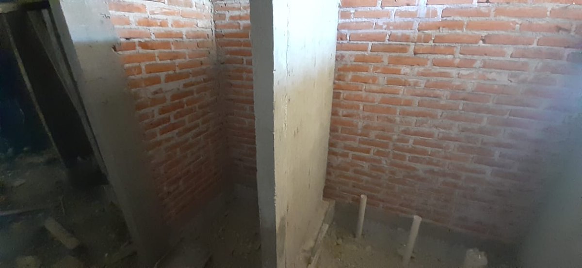 HAhuatempan's tweet photo. AVANCÉ DE OBRA CONSTRUCCIÓN DE MÓDULO DE SANITARIOS " EN LA PRIMARIA CARMEN SERDÁN , UBICADA EN LA CABECERA MUNICIPAL DE SANTA INÉS AHUATEMPAN
#ContinuidadEsProgreso
#ahuatempan2020 https://t.co/tEIuTW3IXL