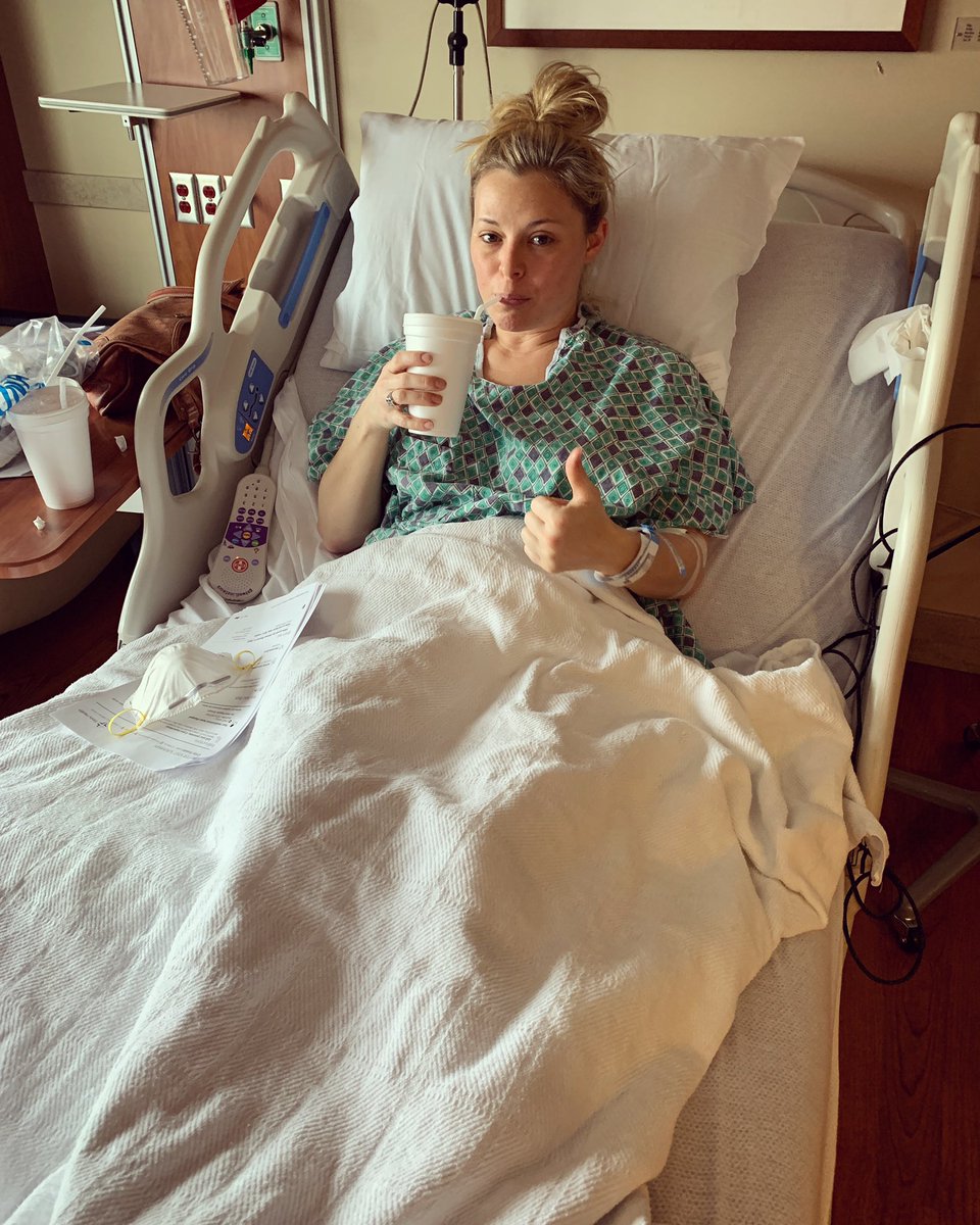 CristyLee09's tweet image. Just over a week outta surgery and I’m feelin good👌 Thanks for all the well wishes everyone 🤗🤗 back to 💯 soon!!