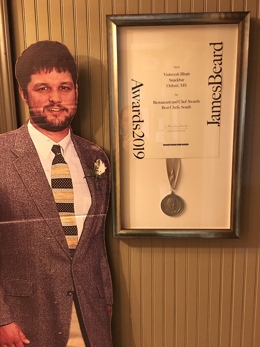 The kitchen of @kissmybhatt ! Trey loves @beardfoundation award winning restaurants! @Snackbar_OXMS #whereistrey #WeGetToLiveHere #oxford #visitoxford #visitoxfordms #weareallinthistogether #cgrgstrong #kissmybhatt