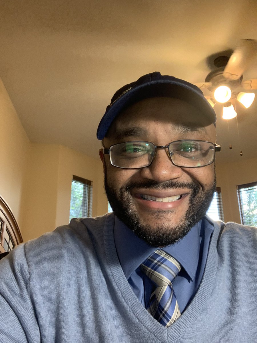 DAPerryJr_Leads's tweet photo. #ISupportAutism #AutismAwareness #LightItUpBlue #CHISD https://t.co/rRpxjyY3XR