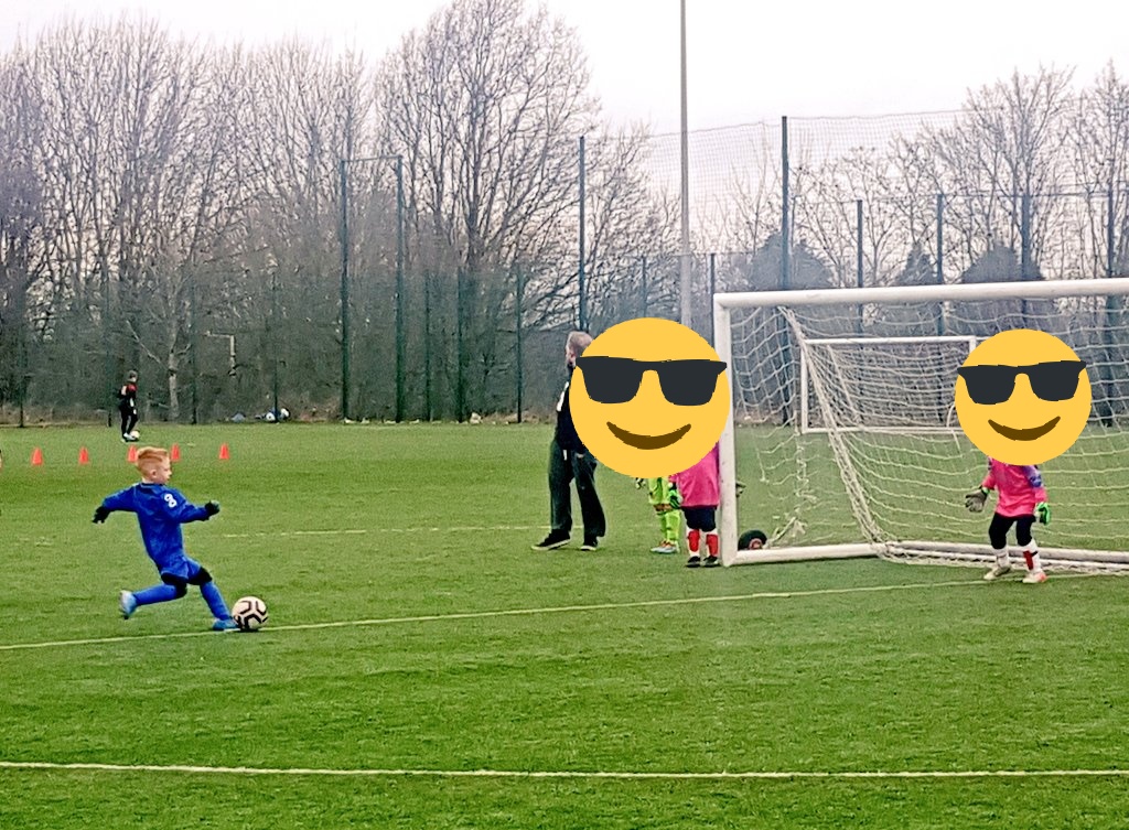 stepheastment's tweet photo. Frankie is football mad. #Football https://t.co/G6Nm44BvBt