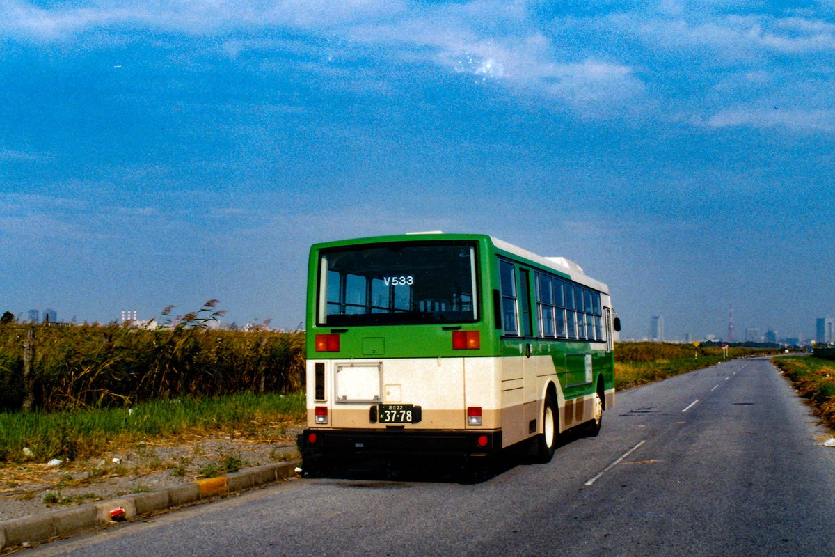 Plせつな ﾄﾞﾜ 正解は 青海流通センター 海01乙 本数はわずかでとにかく乗りにいくのが大変なバス停 今は倉庫やコンテナ関係の施設が立ち並んでますね みんくるガイド 01年
