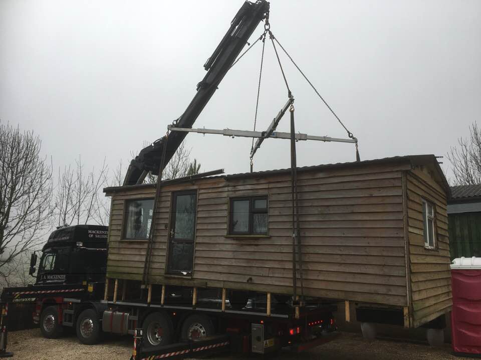 Lifting &amp; Haulage Specialists: how can we help you?
#Haulage #Installation #InstallationArt
jamackenziehaulage.co.uk