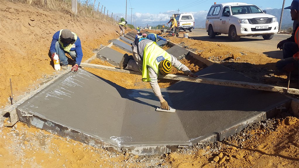 EngNewsZA's tweet photo. SAPS, industry form partnership to combat construction mafia #construction #SAICE #CESA #Safcec @The_CESA
https://t.co/yo6hq3eJWg https://t.co/dPHVI0UvK1