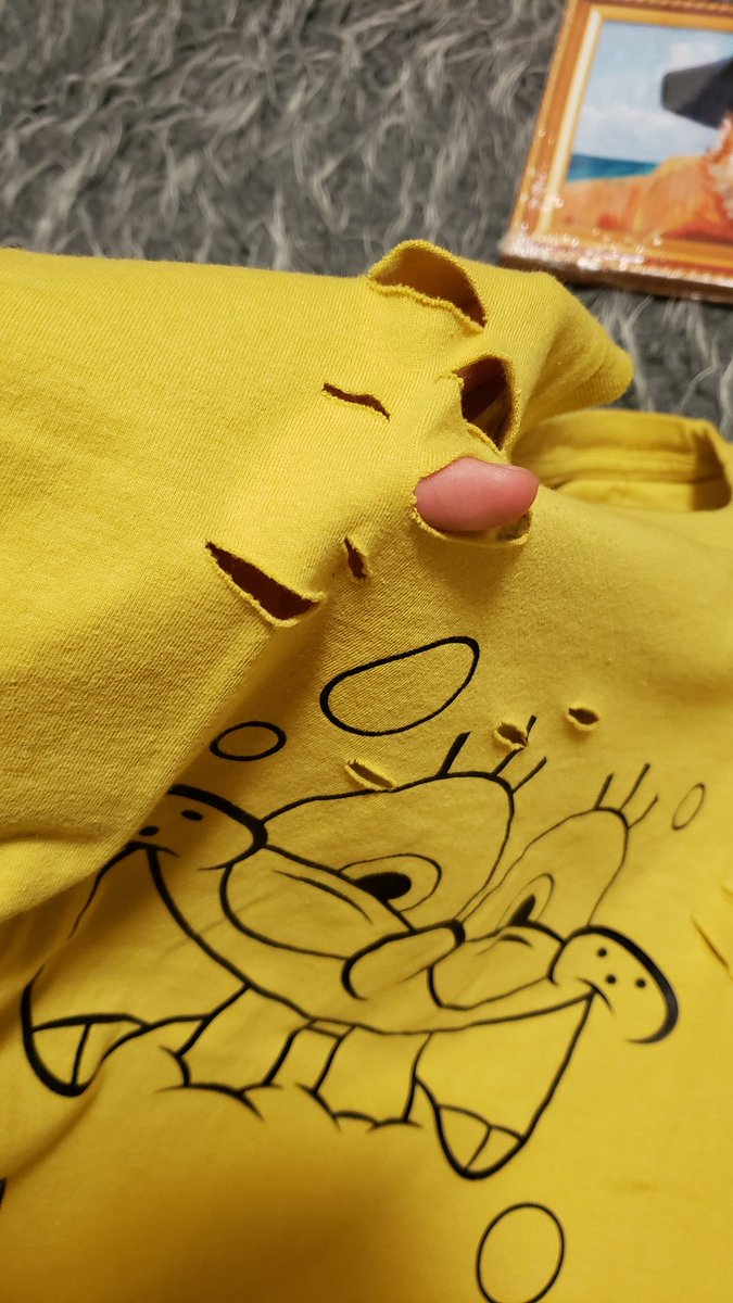 林寸 Twitterissa 今回なんで転送サービスを使ったかというと Hot Topicは国際配送してくれる通販サイト 送料バカ高い なんですけど 2つ目の日本語tが何故か日本に送ってくれなくて 回避するために使ってみました これでいよいよ米スポンジボブオンラインショップ