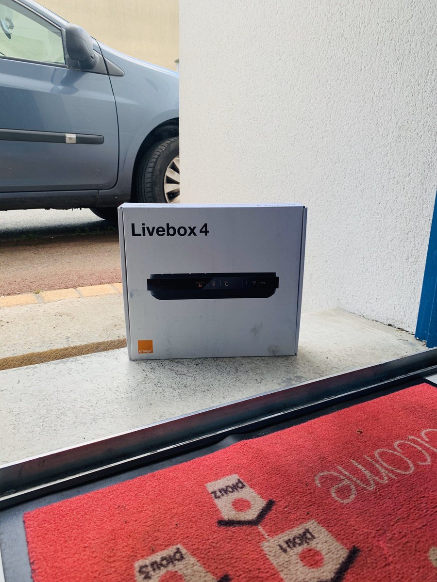 Merci énormément au SAV d’#Orange et spécialement à Loic pour le dépannage de ma ligne internet en moins de 24h en cette période intense. 👏 👏 #fieredemescollegues #HeroesDuReseau #UISO #olivierdefosse #fr_caillavel33