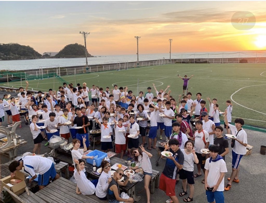 azul_komazawa's tweet photo. こんにちは #春から駒大生 のみなさん
フットサルサークルFC.AZULです！

私たちは男女問わず学年問わず総勢150人で仲良く活動してます😊
めちゃめちゃ楽しいです！！断言できます！

練習や見学、新歓など決まり次第随時こちらでも更新していきます！
興味のある人気軽にフォローしてください！！ https://t.co/coLZBGn0QT