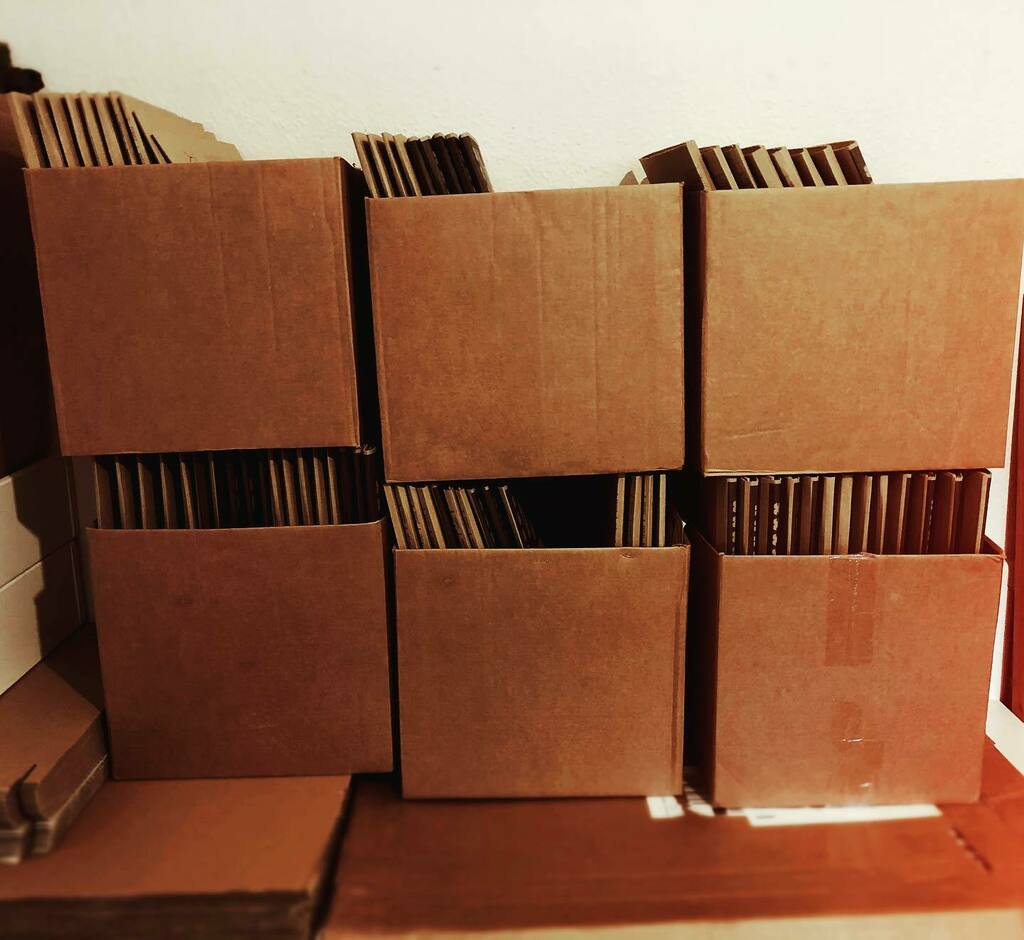 locilife's tweet photo. Plenty of LOCI in stock for our US customers! For other areas check our Find A Dealer page. Link in bio ^
#locilife #synthstand #desktopstand #synthesizer #eurorack #modular #synth #drummachine #groovebox https://t.co/sHhJlwUoTB https://t.co/yQ6VLNxbKo