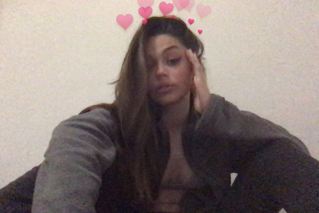 softforgrayson's tweet image. photo booth is such a vibe