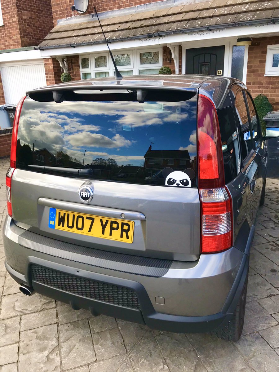 DanielCars05's tweet photo. It had to be done, sorry.
#notstandard @MrJamesMay #newsticker https://t.co/vNN2tOgDmh