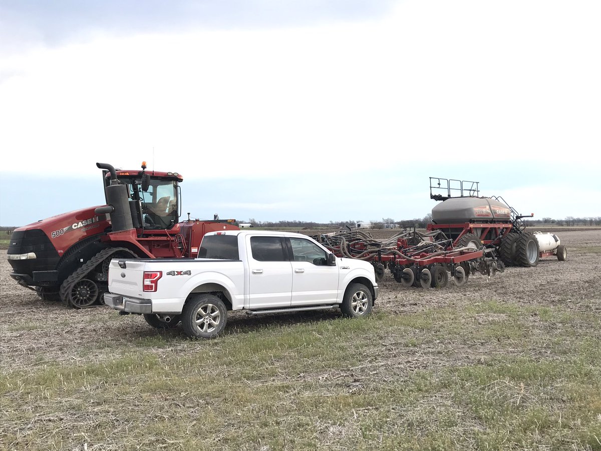 cubmoney53's tweet photo. Finally dry enough for a little #striptill20 in East Central Kansas. Running VR N, P, and K along with Learning Blocks from @PremierCrop. How are you maximizing your fertilizer ROI this spring? #proveitwithpremier https://t.co/ntljiBZzsS