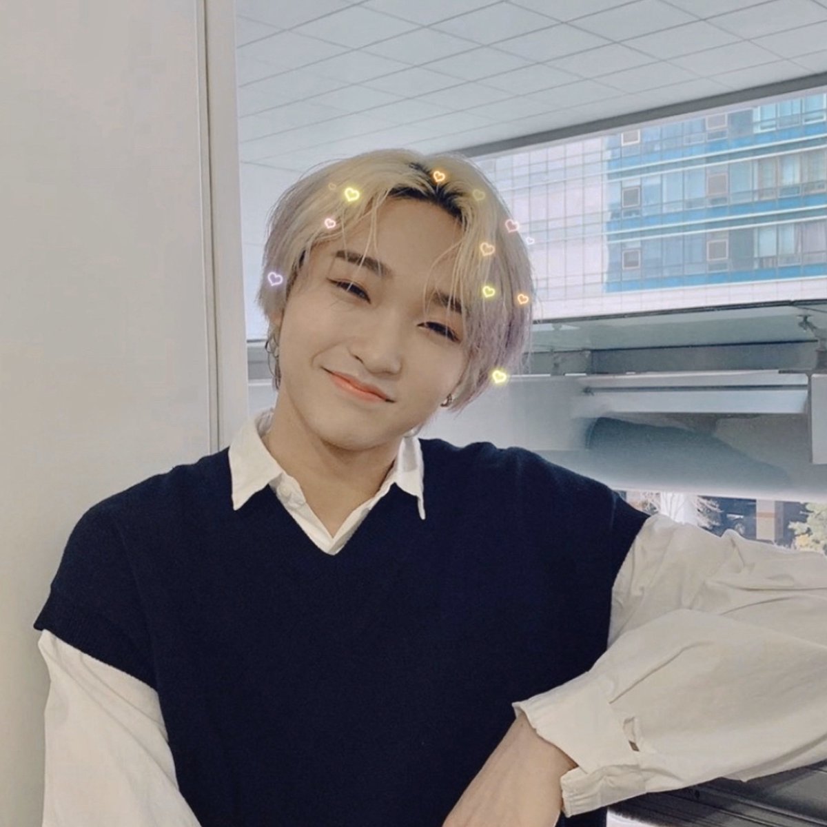 softsunyuku's tweet photo. i spent three hours doing my makeup inspired by yukus hair c:  
#dkb #dkbsd #dkbselcaday @DKB_BRAVE @DKB_japan https://t.co/J1pzNo6oaP