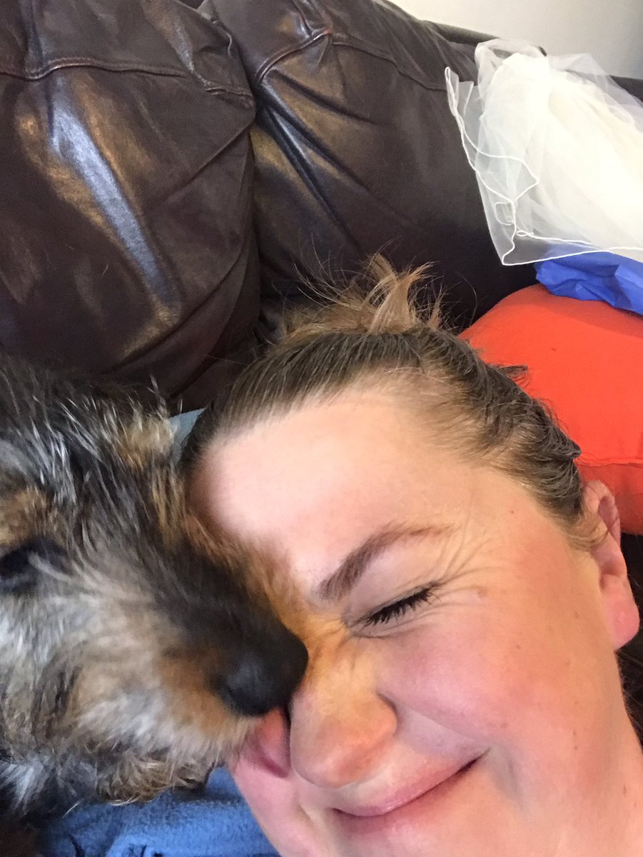 rachmurrayplay's tweet photo. @BlueCoatPrimary @YouTube Relaxing with my lovely girl Annie. I tried getting a nice relaxed photo but she had other ideas #isolationdedication #bluecoathomeschool https://t.co/k3xatli60K