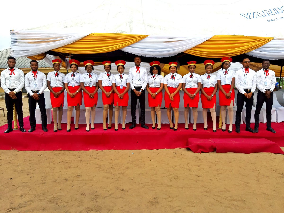 DeKlahsik's tweet photo. Your Event Hostesses https://t.co/UqBMt3WY2N