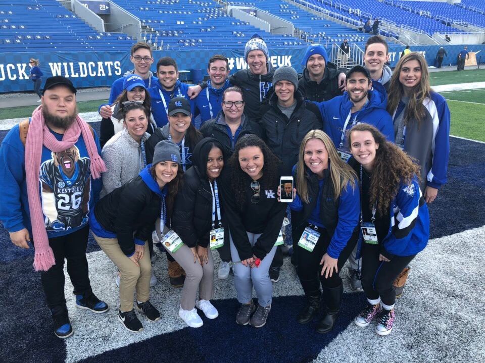 KatMD11's tweet photo. @_sidneyrd @hanley_kelsey @katie_gaubert @kk_stoess Lots of good friends and great memories as a Wildcat 💙☺️ https://t.co/ZBHFod3ddg