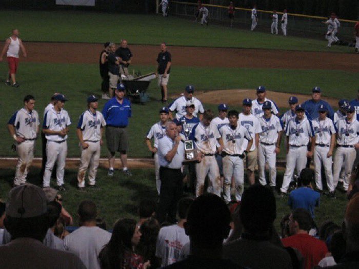 ElmwoodRoyals's tweet photo. Here are some pictures of our 2007 state runner-up baseball team receiving their trophy and a memento made for Coach Reiser by the team (including a memory from Coach himself)! https://t.co/CLh2xAydA3