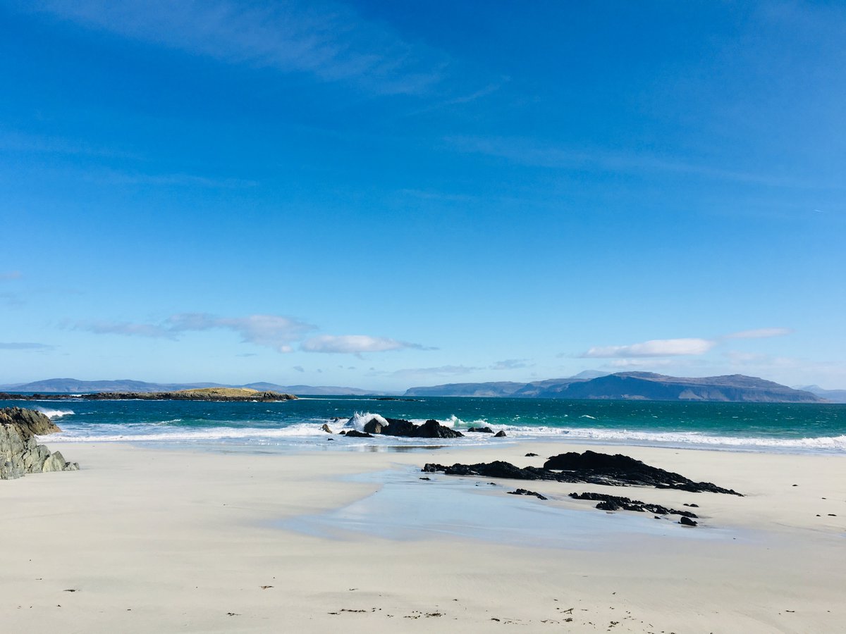 Celtic_Compass's tweet photo. In these uncertain times, it is understandable many are suffering from heightened anxiety, so I wanted to share with you a piece of music that has been shown to help reduce anxiety by 65% #Wellbeing #Mindfulness #COVIDー19 #coronavirus #BeWell #StaySafe https://t.co/6TtbP12FM0 https://t.co/Liu6OPyMO7