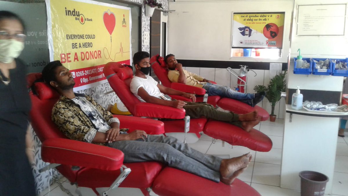 CollectorVad's tweet photo. #BloodDonation ડ્રાઇવ અંતર્ગત આજરોજ વડોદરા જિલ્લામાં કુલ ૭૩ બેગનું કલેક્શન કરવામાં આવેલ છે.
#IndiaFightsCorona 
#GujaratFightsCovid19 
@vijayrupanibjp
@pkumarias 
@JayantiRavi
@GujHFWDept
@InfoGujarat https://t.co/v4kwSOEPct