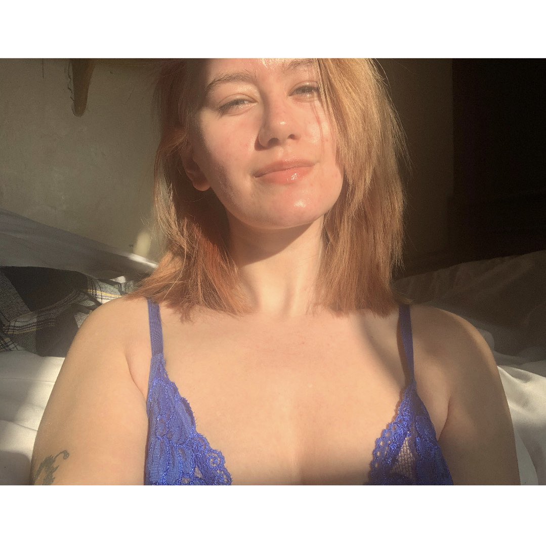 secretnsfw05's tweet photo. It’s my face 4 time’s 🤷🏼‍♀️😂

#onlyfans #onlyfansgirl #onlyfansbi #onlyfansbabe #onlyfanscontent #bisexual #nsfw #nsfwtwitter https://t.co/bvSMHR2JDb