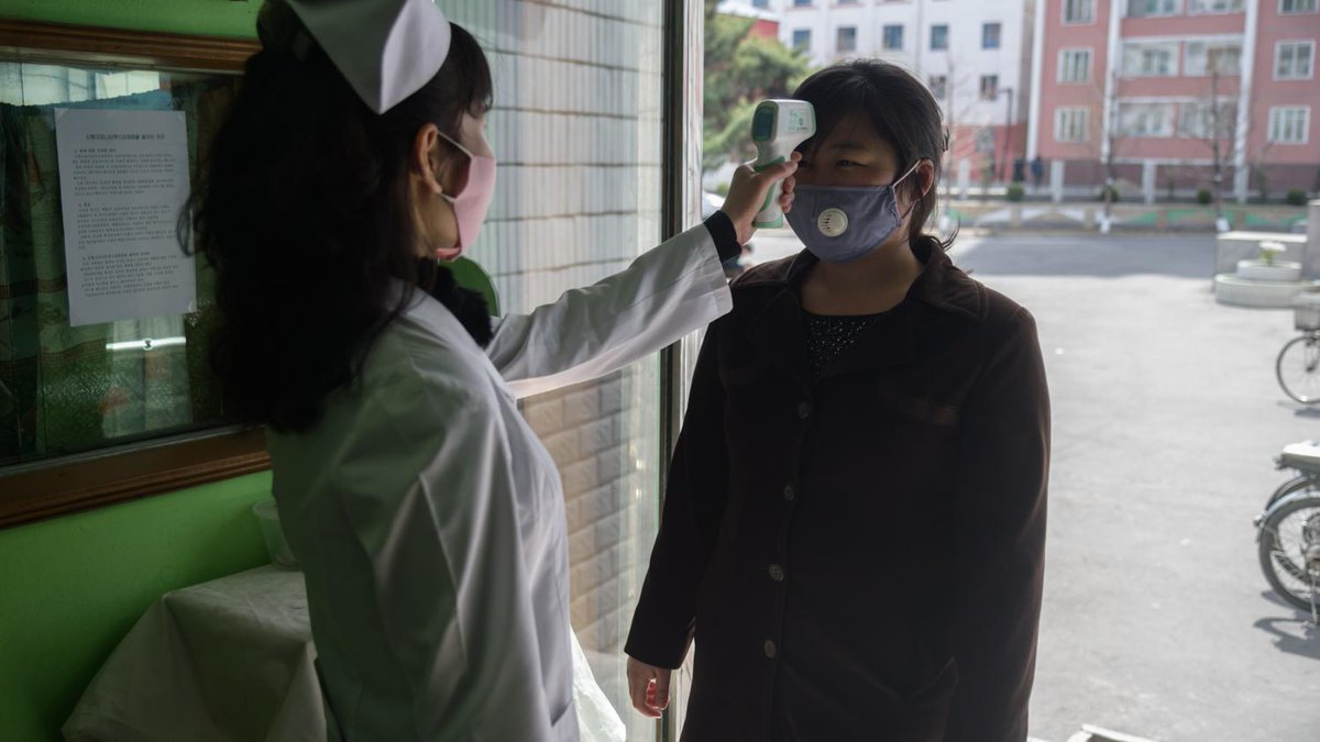 franceinfo's tweet photo. La Corée du Nord réaffirme qu'elle ne compte aucun cas de coronavirus

https://t.co/wKCERakVVN https://t.co/9eaUT18556
