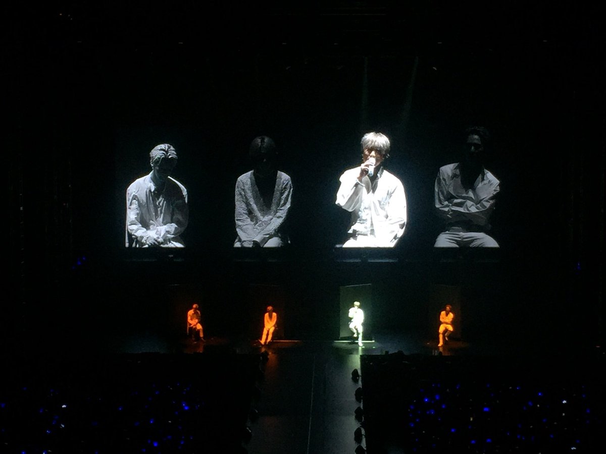 FLOWERSPEAR_'s tweet photo. I am challenging Kpop fans to post a photo you've taken at any Kpop concerts in Malaysia. The only thing is that you DON'T appear in it. Just a pic, no caption. Let's flood our TL to ease this isolation. Copy this, post a photo(s) &amp; let's attend concert virtually in Malaysia! 🇲🇾 https://t.co/qRs4zneTKQ