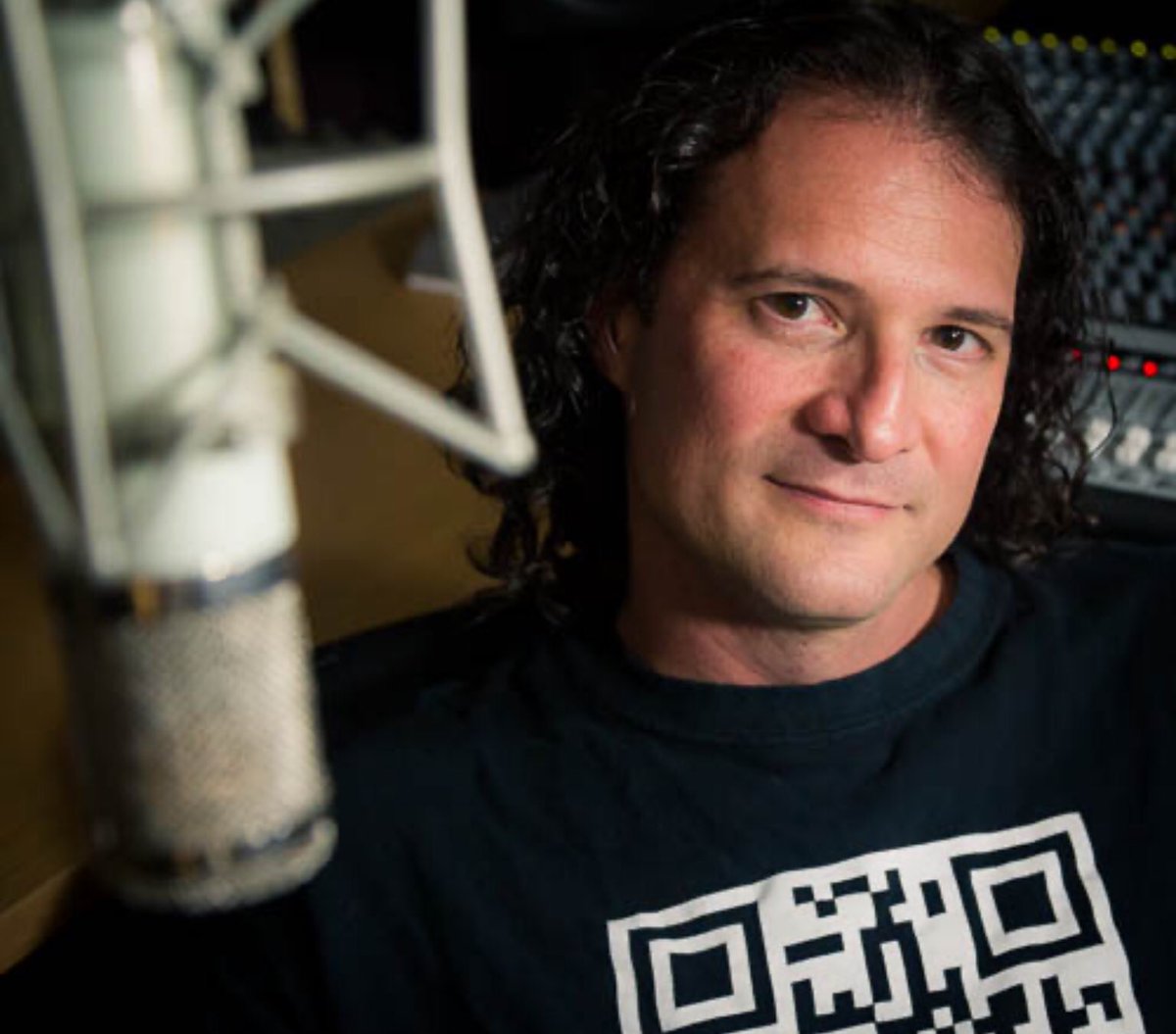 . <a href="/DanFriedmanVO/">Dan Friedman</a> is a male voice over artist, professional sound engineer &amp; the founder of Sound4VO.  His knowledge on how to set up a home studio is outstanding. 
Here is a link to a fantastic blog he wrote all about ‘Noise Reduction’ 
sound4vo.com/voiceover-the-… 
#homestudio #voice