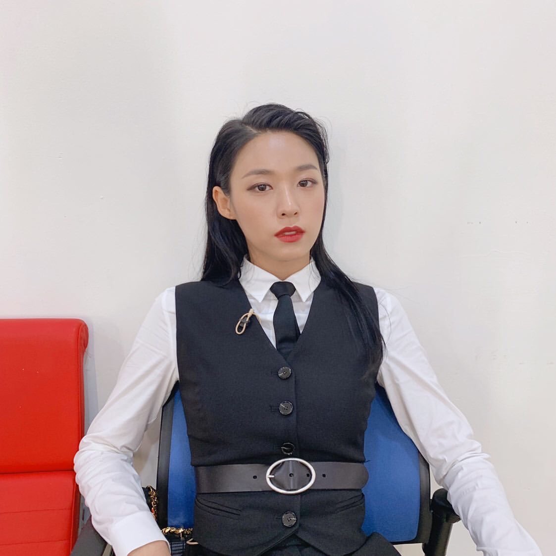  https://twitter.com/seolhyunp...  https://twitter.com/seolhyunp...