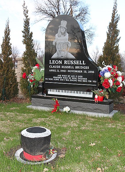 Happy birthday to music legend Leon Russell. His final resting place in is very rock & roll. 