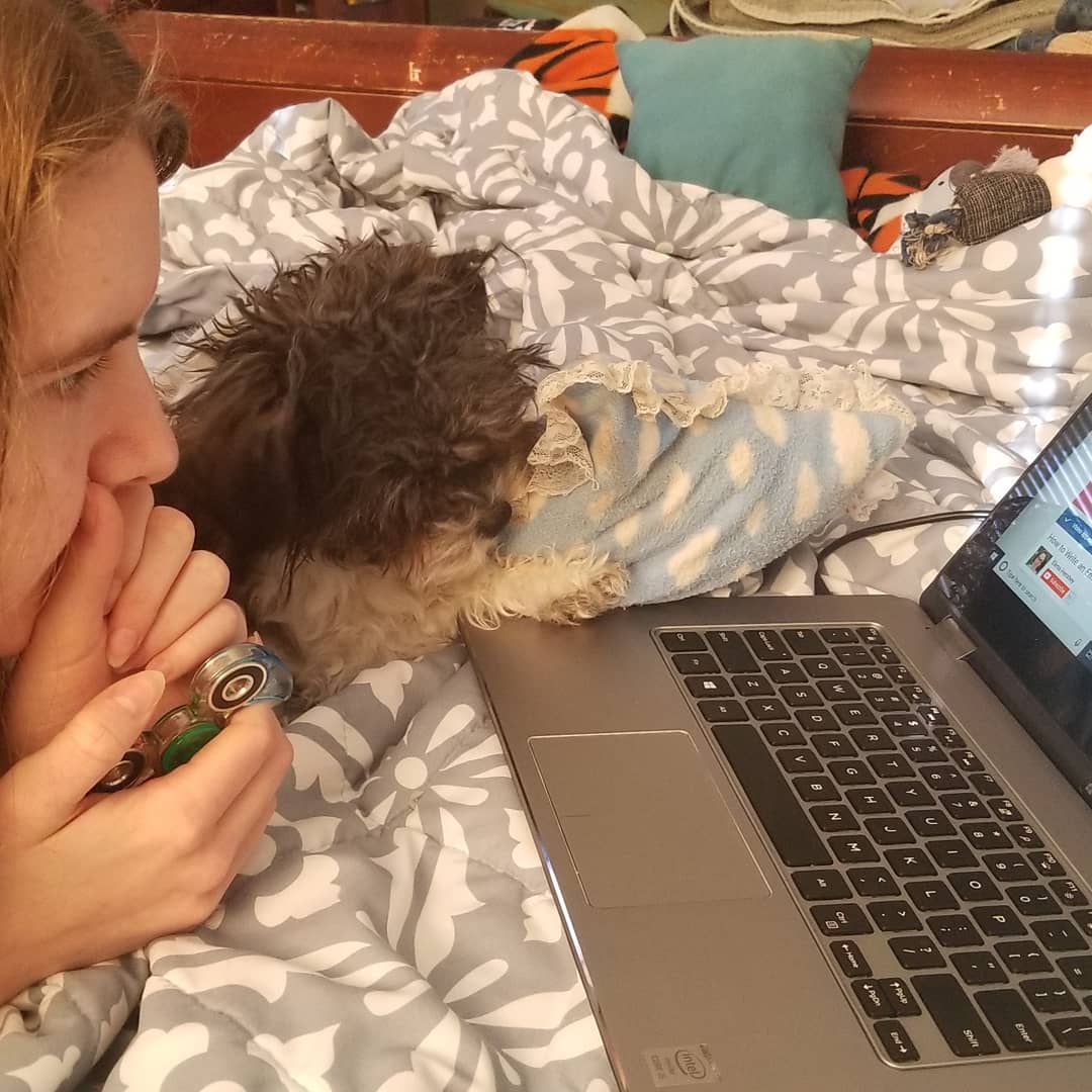 Kiki getting online school help from her buddy Rex #Continuityforall #Rexisdaman #Makinghistory #Kaylaisapioneer