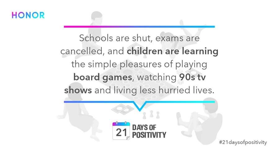 HiHonorIndia's tweet image. We're getting all sorts of back to the 90's vibes! How are you turning social distancing to family bonding time? #21DaysOfPositivity