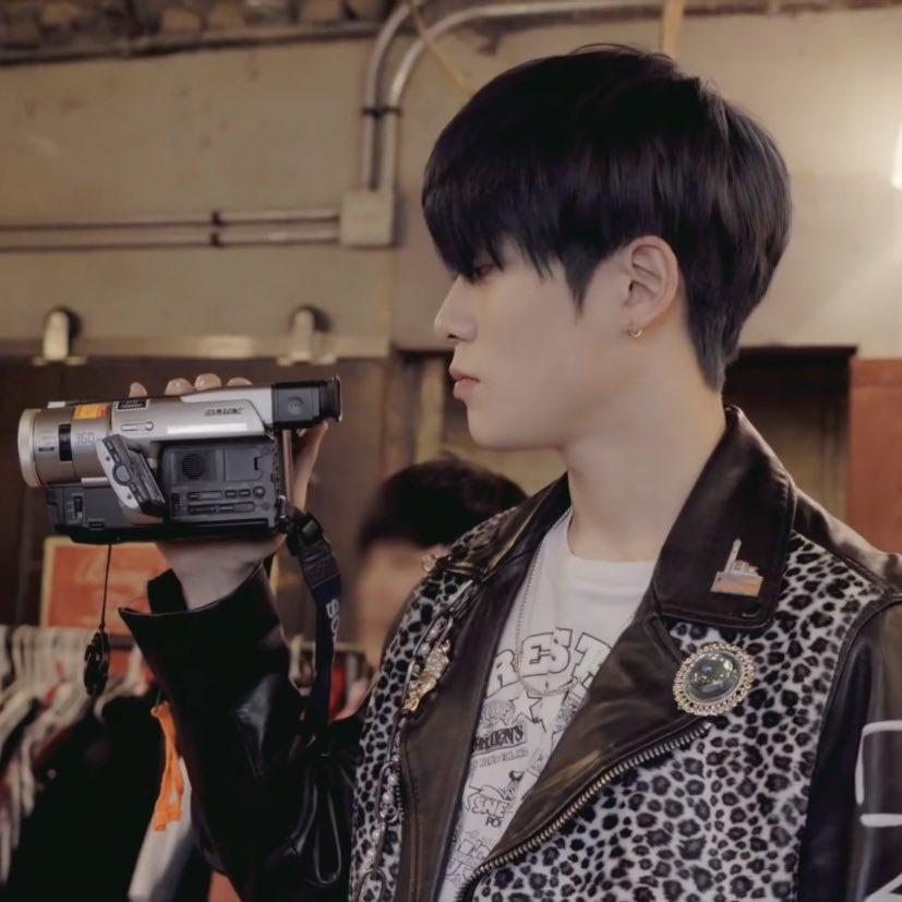 low quality jaehyun tweet media