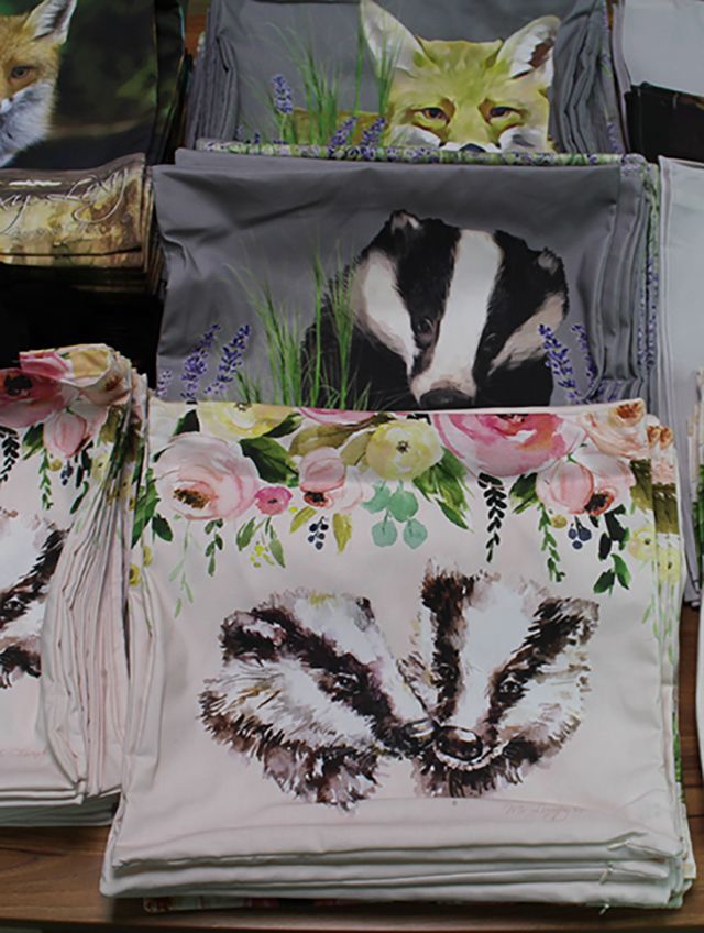 Meshtex's tweet photo. Some frequently asked questions about digitally printed cushion covers.
https://t.co/6hRIMR5UHD #cushions #cushioncovers #digitalfabricprinting #digitaltextiles #digitalprinting https://t.co/lSkz60CQya