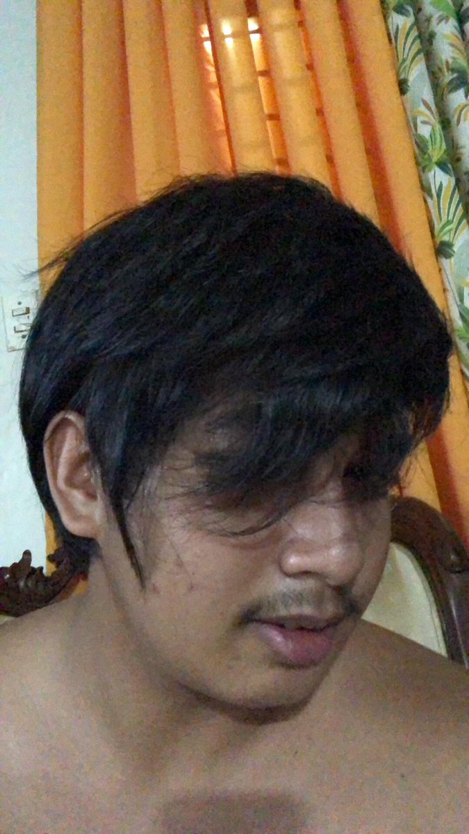 jrchcelis's tweet photo. Walang gupit ngayong quarantine #emo #tonight #bangsForLife #patilya https://t.co/nh4g4a4ltP
