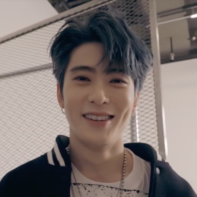 low quality jaehyun tweet media