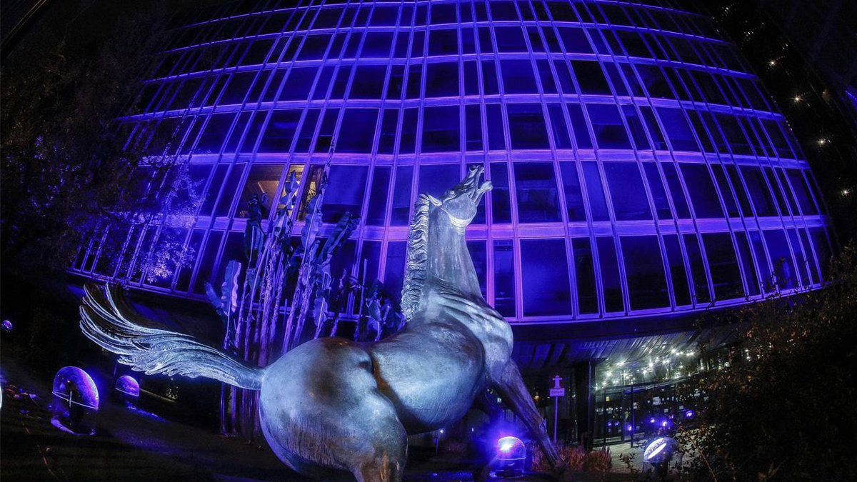 Anche quest’anno le sedi #Rai si illuminano di blu per la Giornata mondiale della consapevolezza sull'#autismo ➡ bit.ly/2JzG18E
#SfidAutismo20, #2aprile, <a href="/FondAutismo/">Fondazione Italiana Autismo ETS</a>