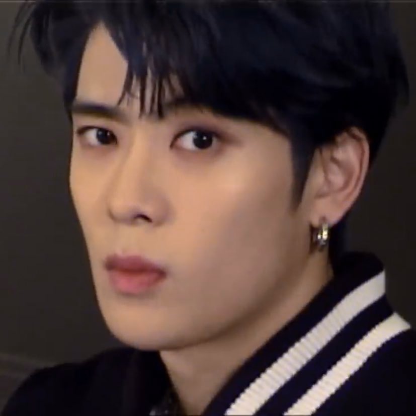 low quality jaehyun tweet media