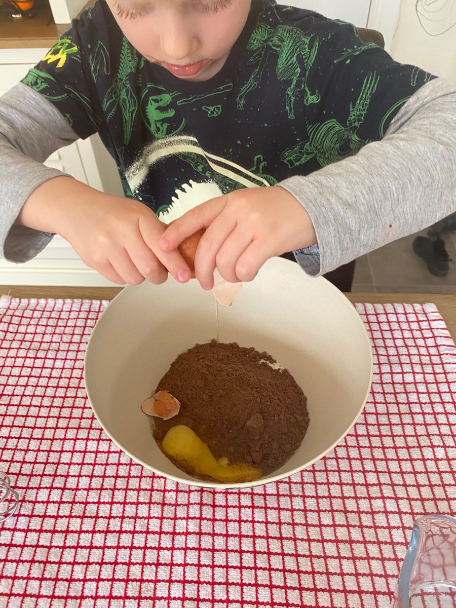 Dubai dally tweet media