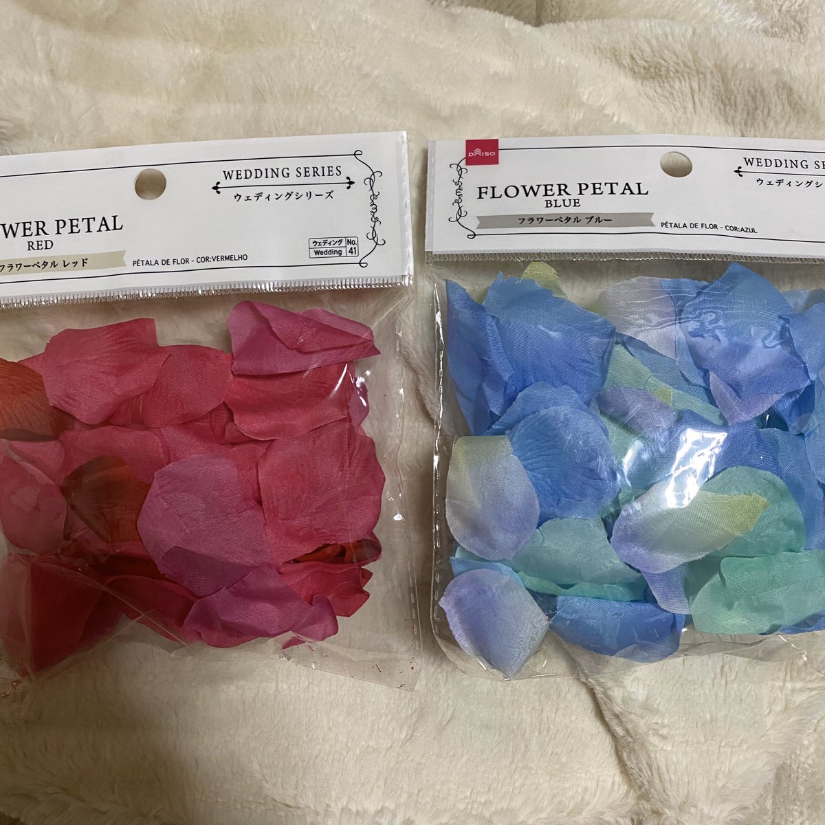 Nico ペンライトの作り方 材料 オールdaiso ペンライト ハート型 花びら ウェディング用 パール調シール リボン アルファベットシール ペンライトも星形やスティック型もあります 花びらとリボンの色は同じ系統のもので合わせる