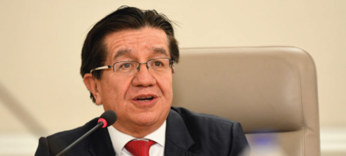 MinSaludCol's tweet photo. #Noticia 🗞️ El ministro @Fruizgomez presentó los retos de Colombia para la fase de mitigación del coronavirus (COVID-19) 👉🏼https://t.co/EbVKly9BgI https://t.co/WSto3N3pQs