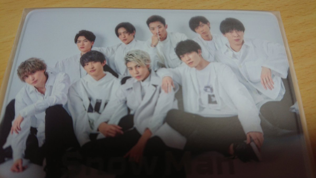 me12021826's tweet photo. 会員証届きました❤
早期入会特典の会員証ケース
みんなかっこいい😍
んあ？🤔照くんの顔の所に傷？
袋じゃなくてケースに傷ついてる？！これ開けてなかったら交換してもらえるのかな？問い合わせしてみよー。他にも不良品っぽい人いるかな？

#SnowMan 
#会員証ケース https://t.co/tjqXLzOZlx