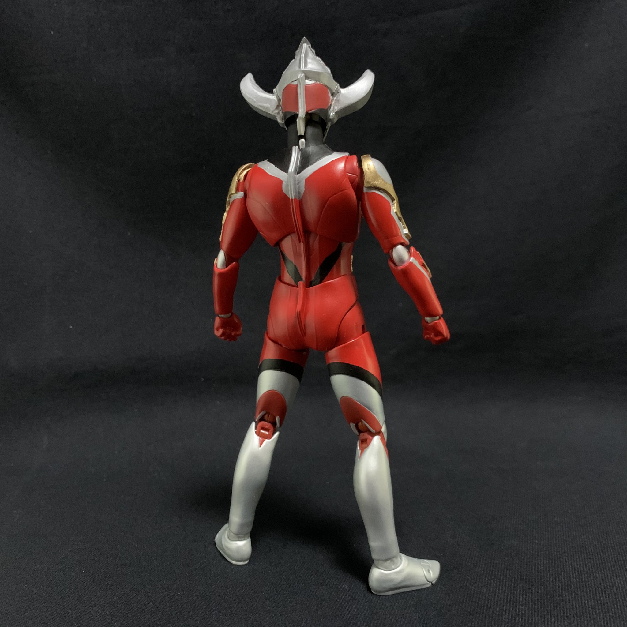改造品S.H.Figuarts ウルトラマンオーブ バーンマイト ウルトラマン