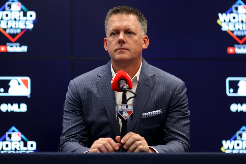 BarstoolHubbs's tweet photo. BULLLLLLSHITTTTT: Rob Manfred Says That AJ Hinch and Jeff Luhnow's Astros Cheating Suspensions Will Count This Year Even If Zero Baseball Is Played https://t.co/ssXEDwvp4Y https://t.co/TPJ0YVHtwS