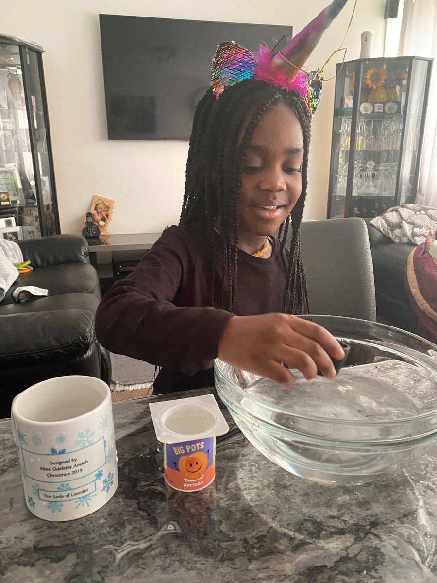 GiftyAdusei4's tweet image. @ololn11 Alina-Odelette doing her homework of volume and capacity.