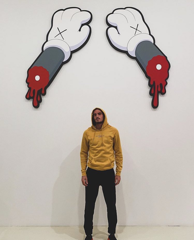 your camera roll if you were dating stefanos tsitsipas; a thread