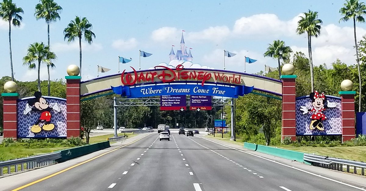 Looking forward to the day when we can enter into the happiest place on earth again

#missingdisney #wdw #waltdisneyworld #disneyworld #disneyparks #happiestplaceonearth #disney #disneymagic #disneyblog #socialdistancing #socialdistancing2020 #disneyphoto #disneyvacation