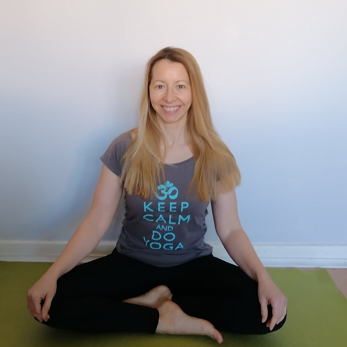 RWTH's tweet photo. Um 17 Uhr startet der nächste Teil der #HSZdigitalworkouts. 💪👍#Yoga mit Susanne Kraut: https://t.co/qXkjYBwQfb #rwth #workout #fitness #FlattenTheCuve #StayAtHome https://t.co/d2U01QKJXY